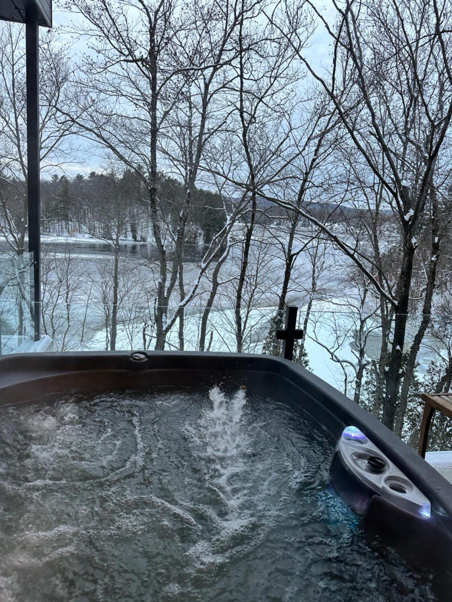 Le Riverain - Condo Neuf Au Bord De L'Eau Shawinigan Exterior foto